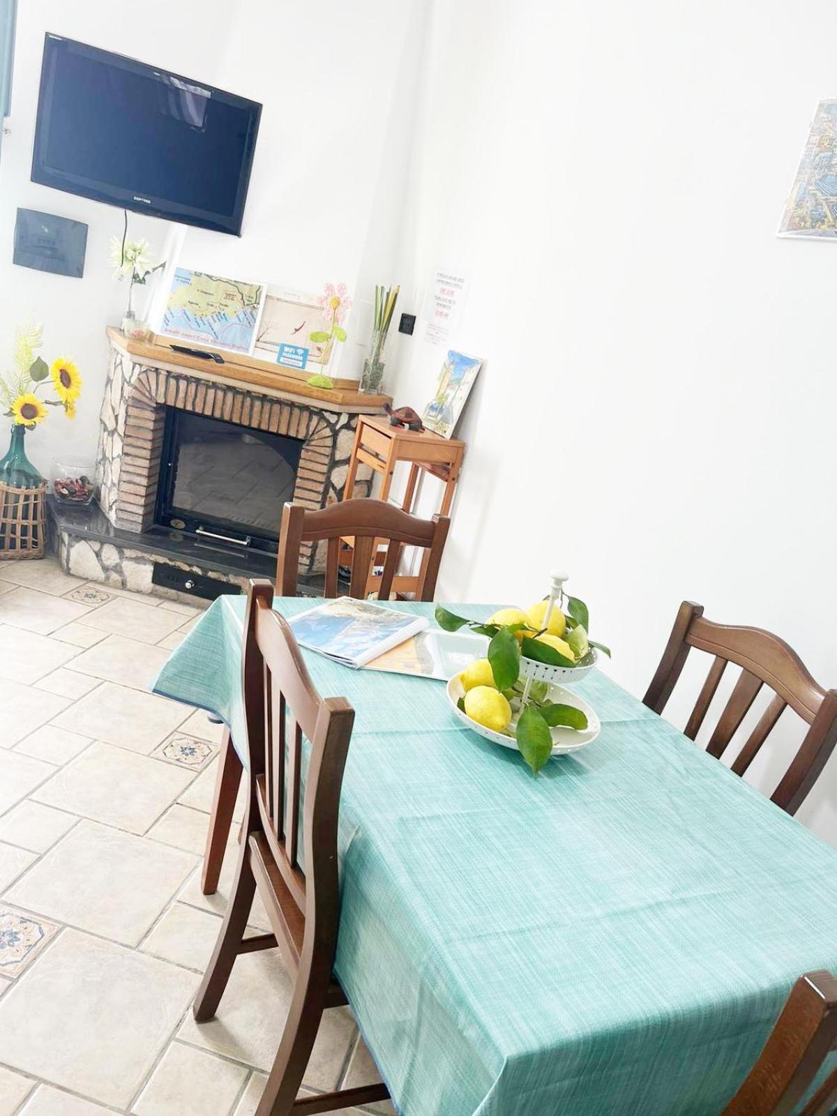 Amalfi Coast Casa Vacanze Marino ตรามอนติ ภายนอก รูปภาพ